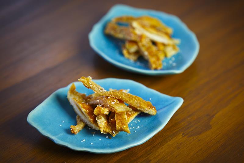 鳥皮のパリパリ