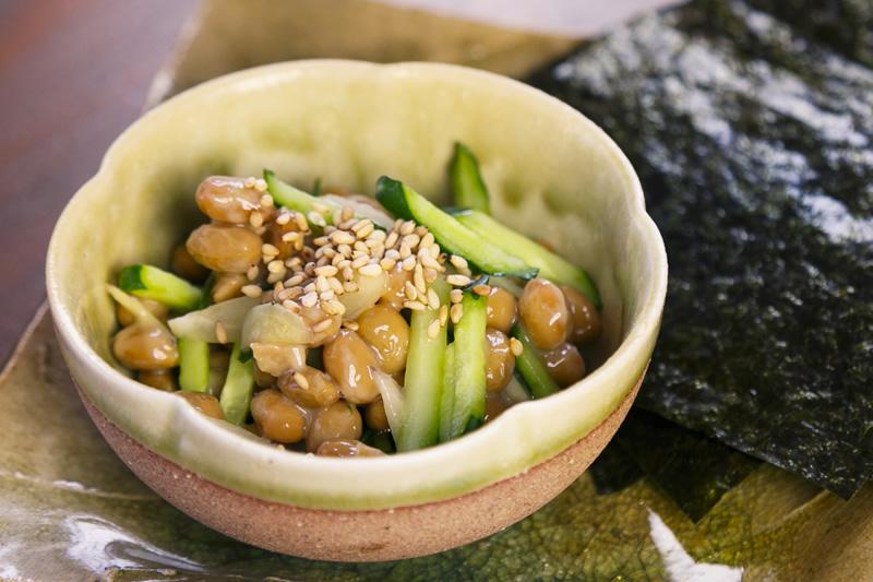 海苔で巻いてたべる薬味納豆